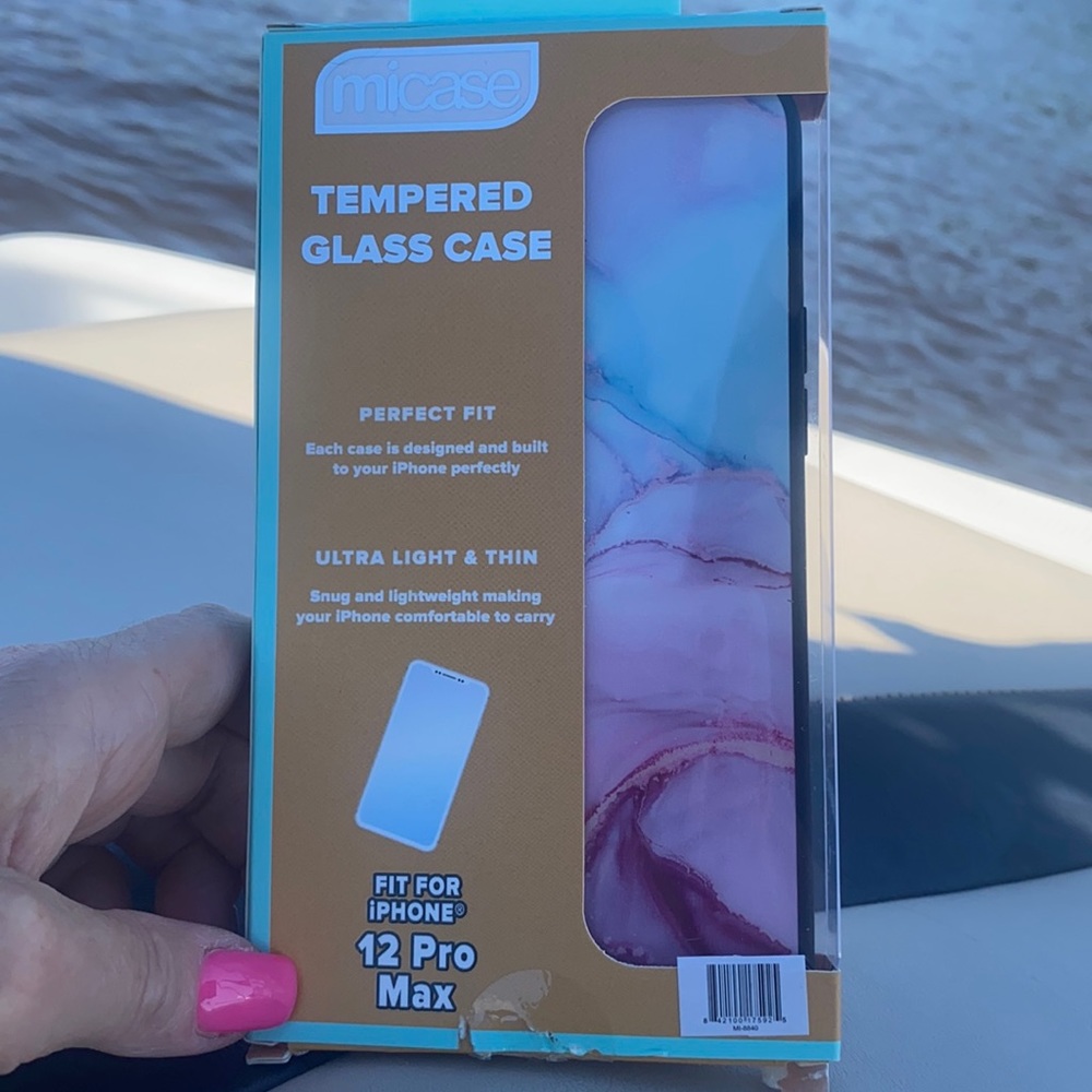 iPhone 12 Pro Max Phone Cover NWOT/ Final ⬇️ unless bundled
